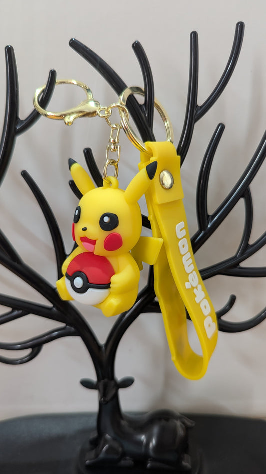 Pokémon - Pikachu holding Pokeball - Keychain