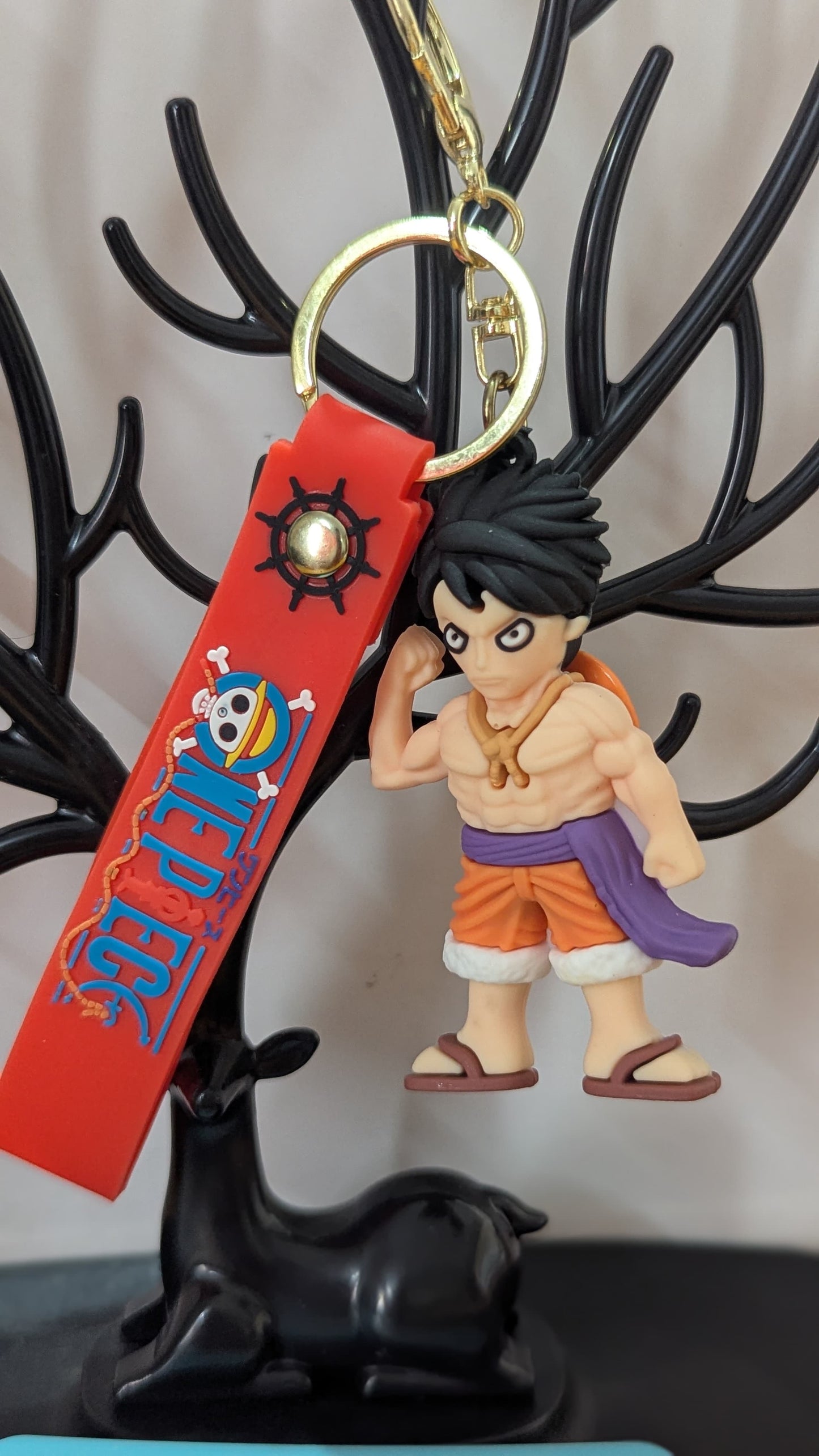 One Piece - Luffy (Shirtless with hat on back) - Keychain